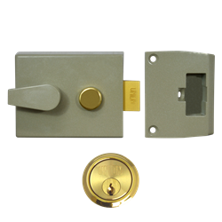 UNION 1026, 1027 & 1028 Non-Deadlocking Nightlatch