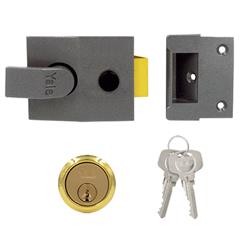 Yale 89 60mm Deadlocking Nightlatch