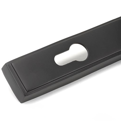 From the Anvil Newbury Lever Lever Multipoint Door Handles - 92mm PZ Sprung 212mm Screw Centres (LEAD TIME: 2-3 DAYS)